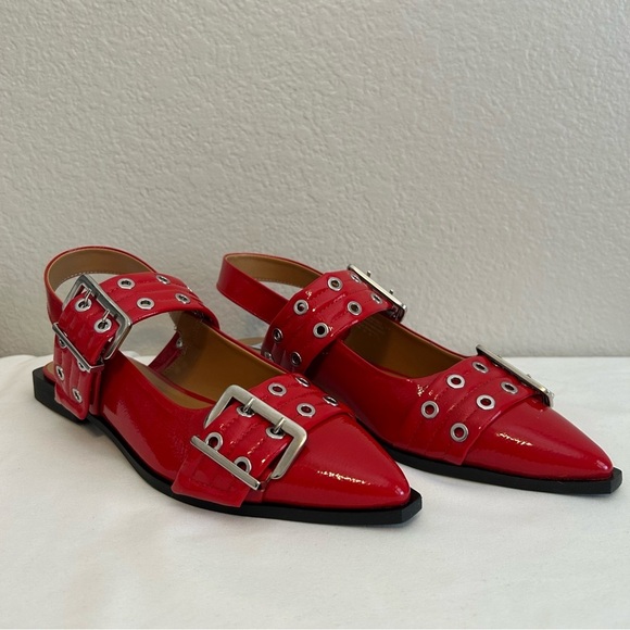 NEW, Steve Madden Graya Red Patent Leather Buckle Slingback Flats, Size 11 - Picture 2 of 10